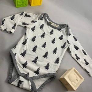 0-3M Monica + Andy Long Sleeve Bodysuit